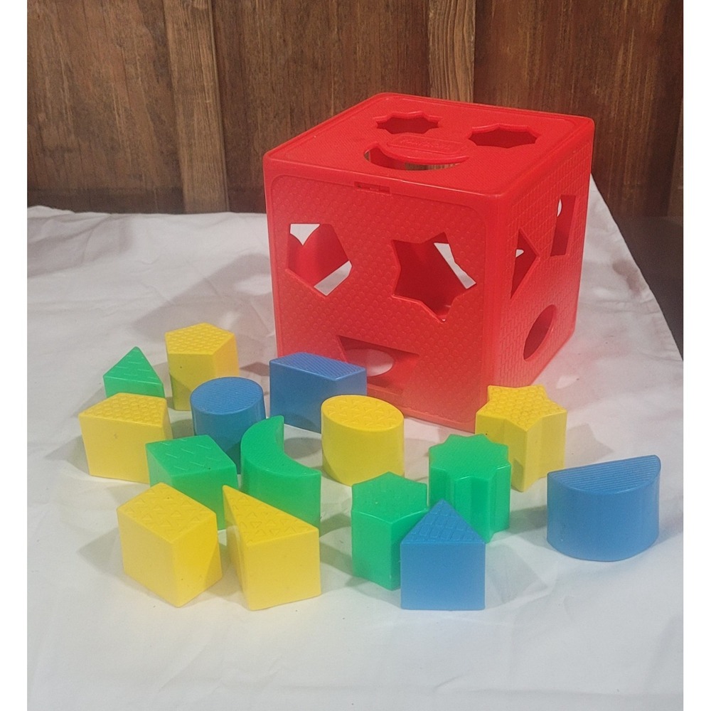 Playskool Form Fitter Shapes Toy From 1981 18 Shapes